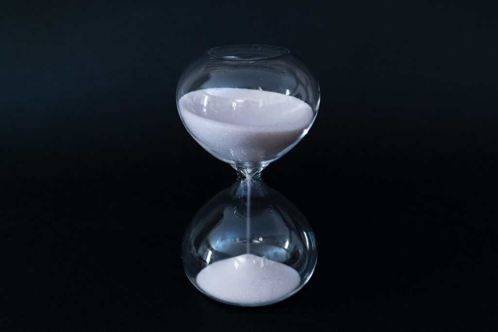 Hourglass by Christos Giakkas @ wounds and cracks